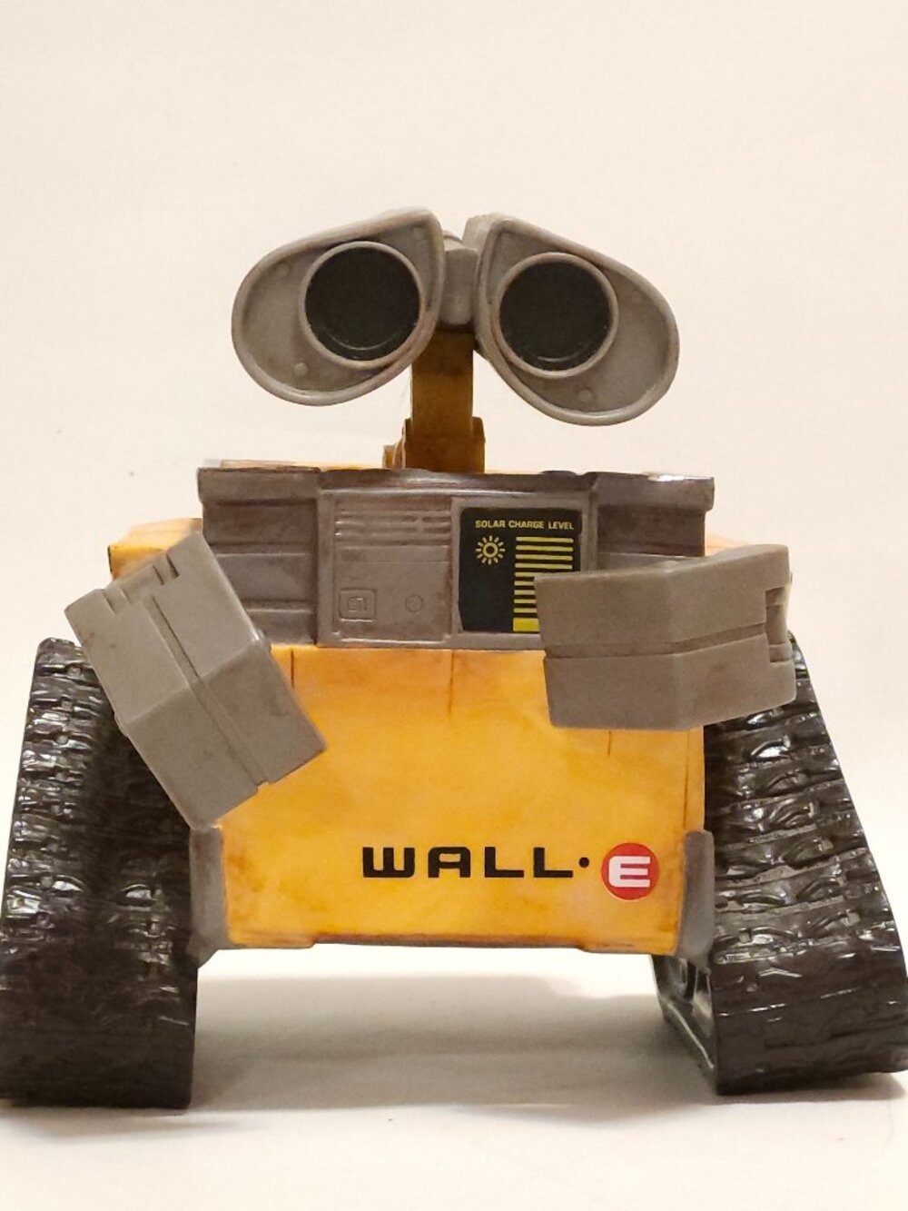 RARE Wall-E Coin Bank Pixar Disney Store Exclusive